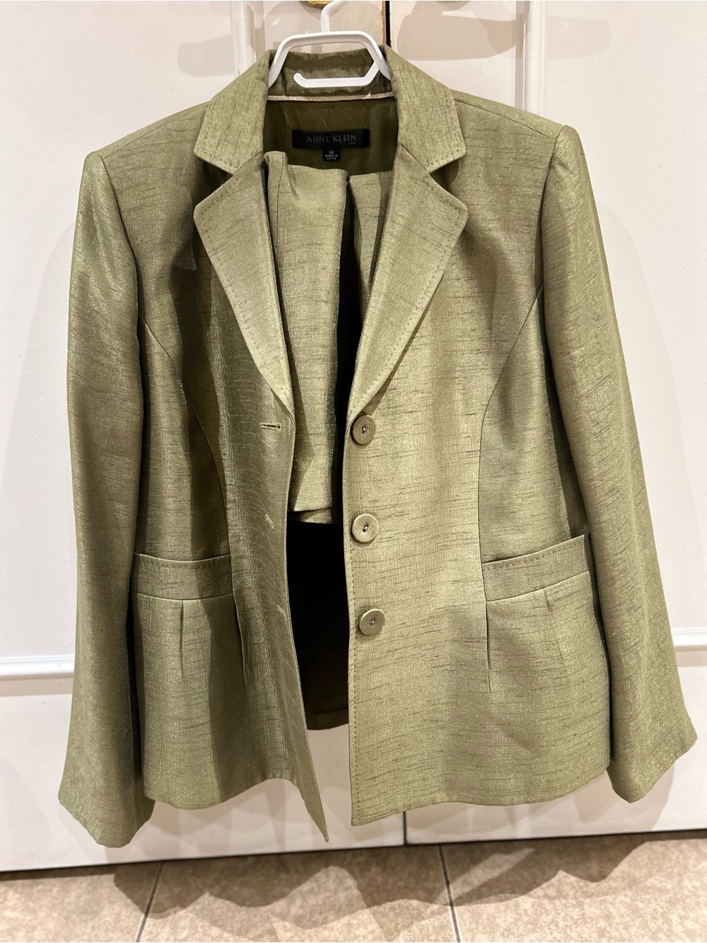 Anne Klein Light Olive Green Single-Breasted Blazer & Skirt Suit Set